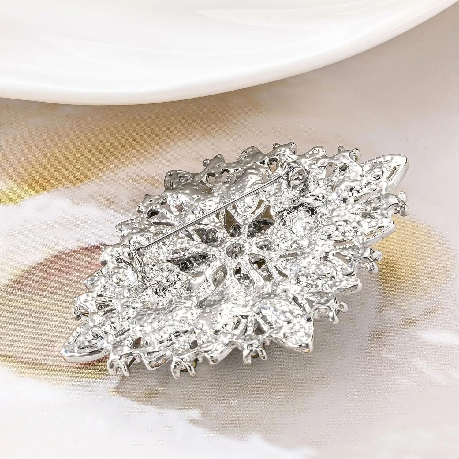 Vintage Art Deco Crystal Rhinestone Brooch Pin for Women
